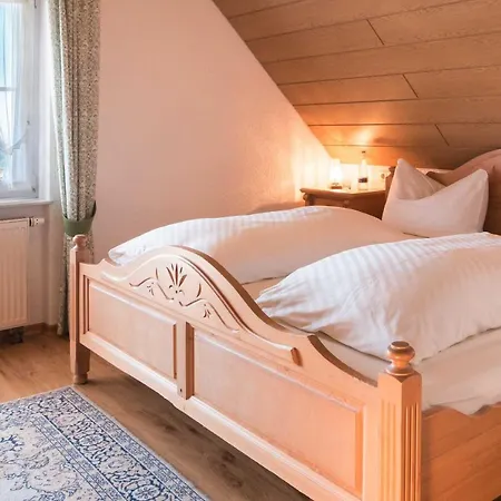 Daire Wilderer Stube - Helga